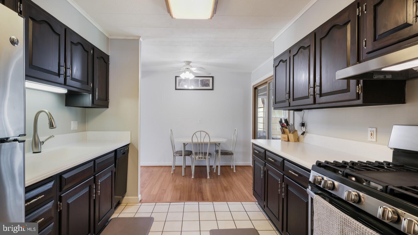 267 Yorkshire Road Fairless Hills, PA 19030 - Photo 9 of 25 Gallery Image 9