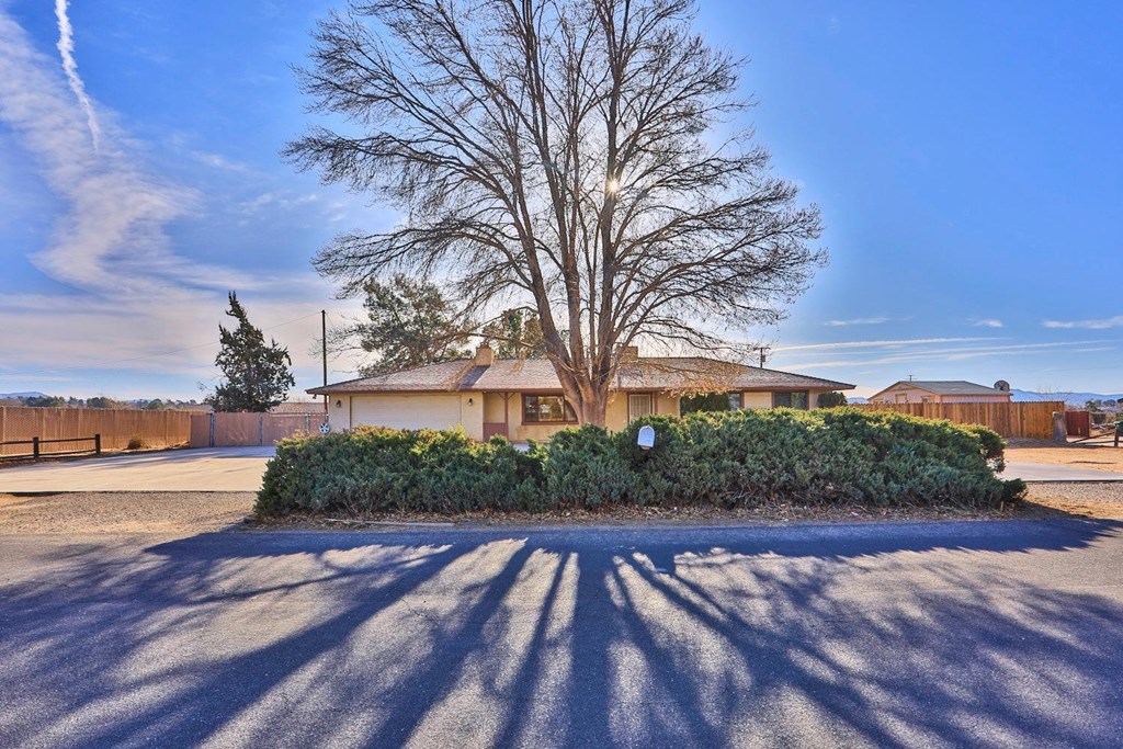 14325 Mandan Road Apple Valley, CA 92307 - Photo 1 of 1