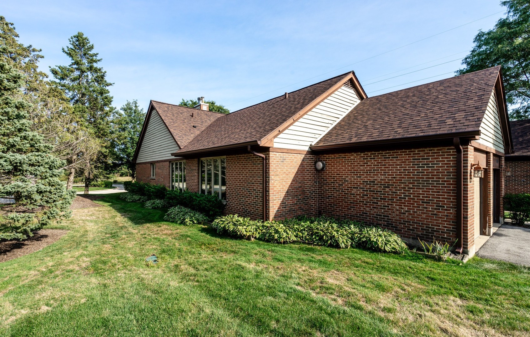 1703 Koehling Road Northbrook, IL 60062 - Photo 5 of 37 Gallery Image 5
