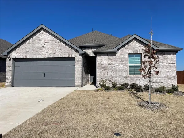 $294,995 | 769 Sunglow Way, Lavon, TX 75166