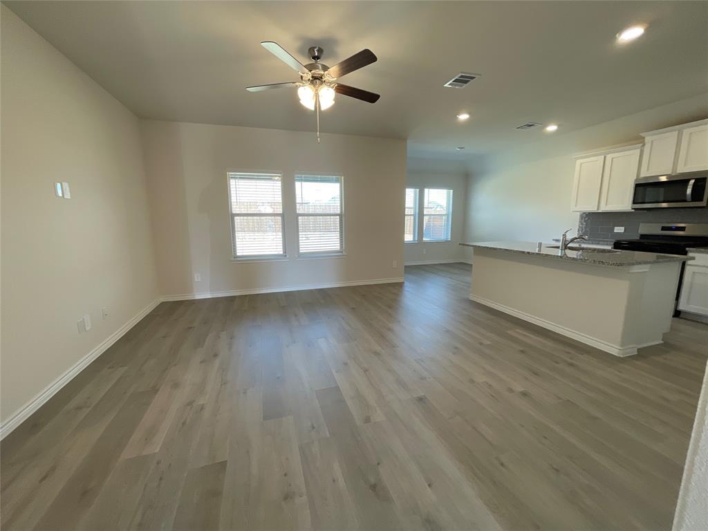 769 Sunglow Way Lavon, TX 75166 - Photo 3 of 24