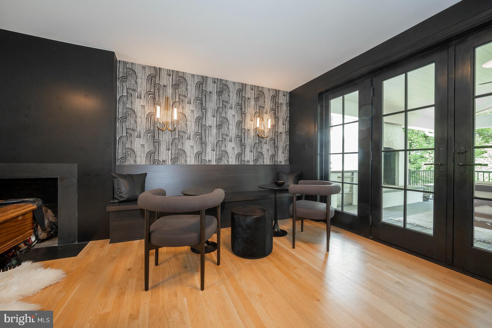 161 Hunters Lane Devon, PA 19333 - Photo 12 of 86 Built in seating