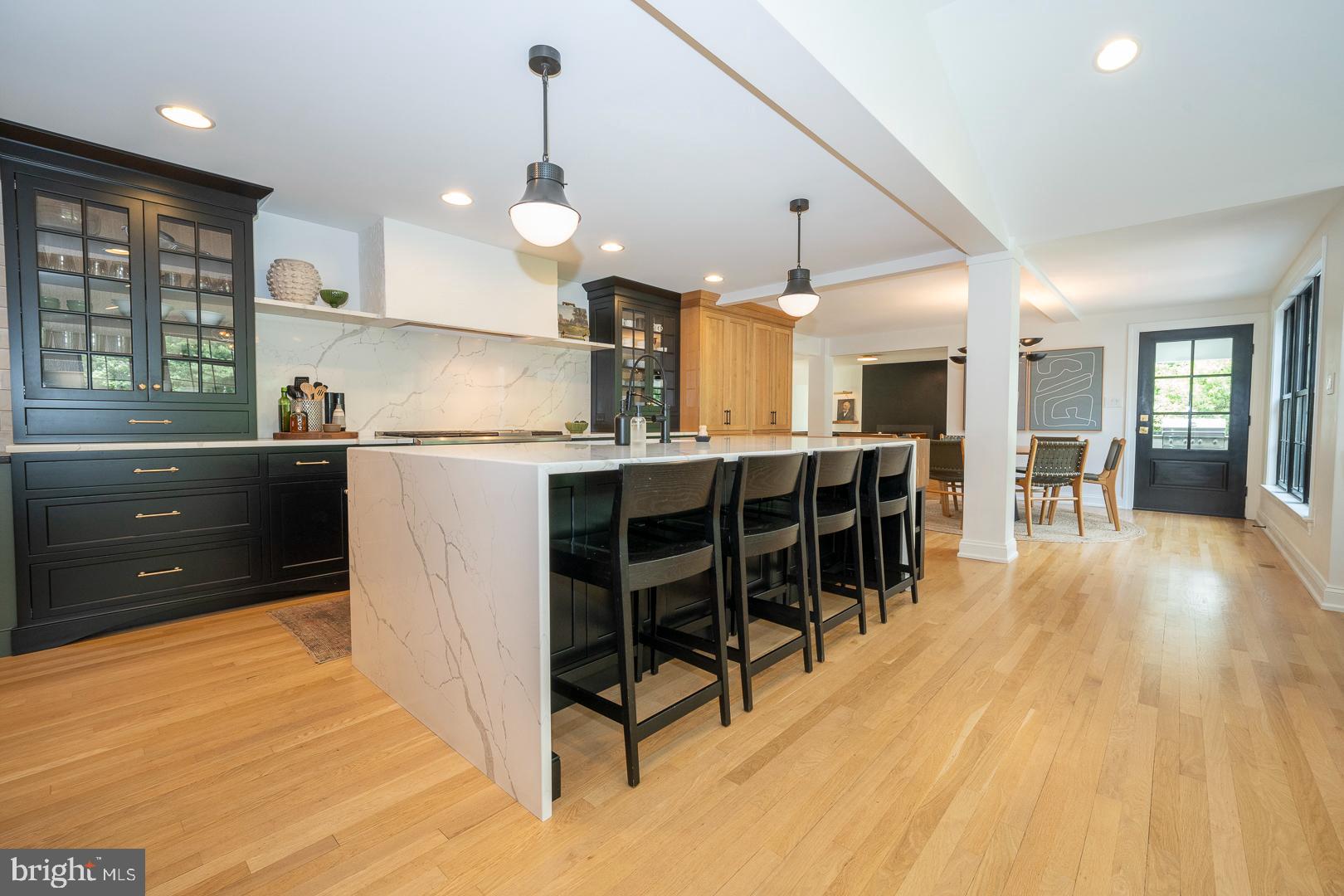 161 Hunters Lane Devon, PA 19333 - Photo 16 of 86 Quartz waterfall countertops