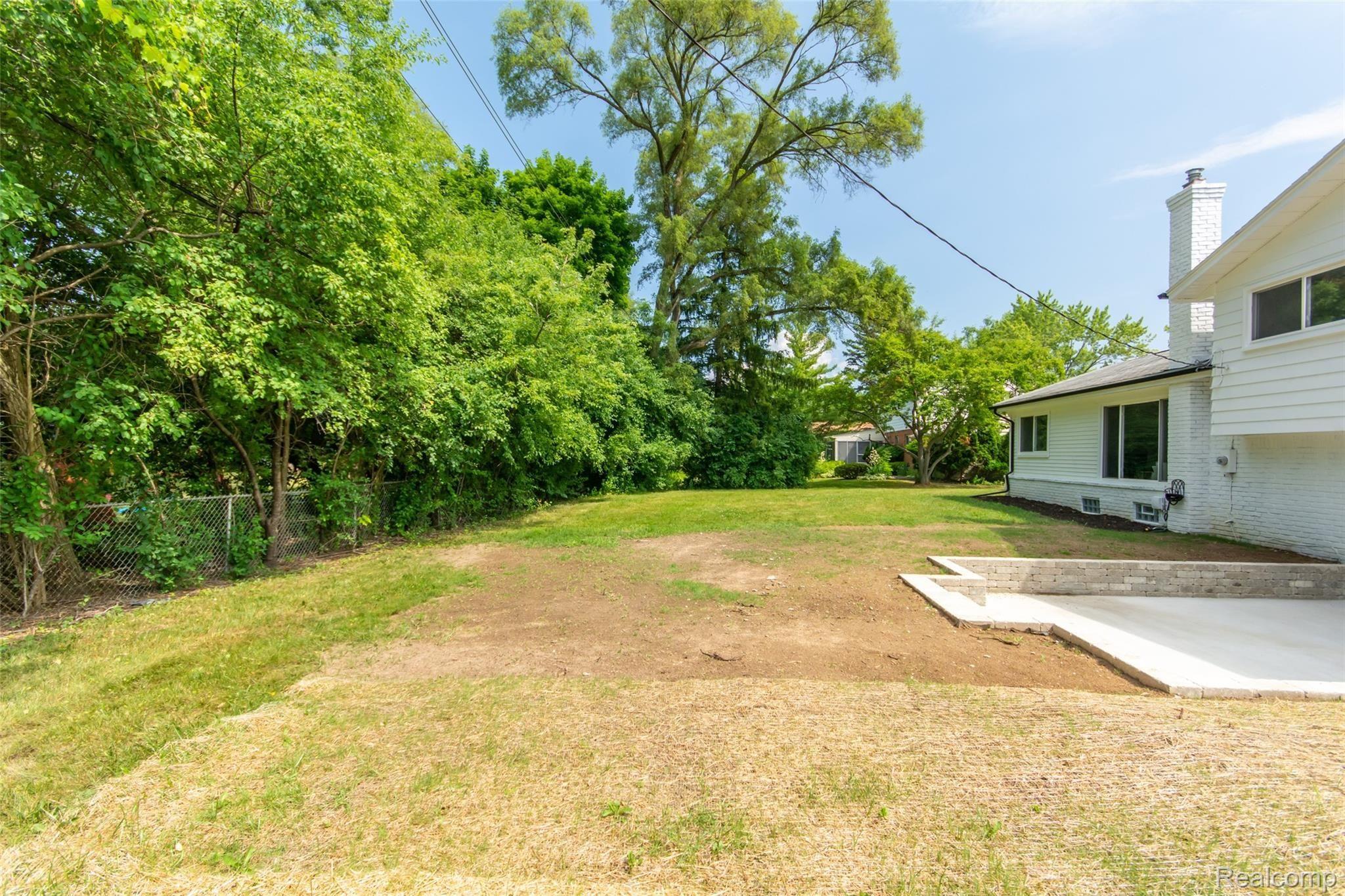 26225 Middlebelt Road Farmington, MI 48334 - Photo 38 of 40 DSC_3425.jpg