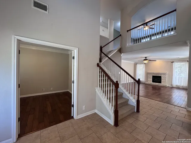 $2,900 | 310 Waxberry Trail, San Antonio, TX 78256