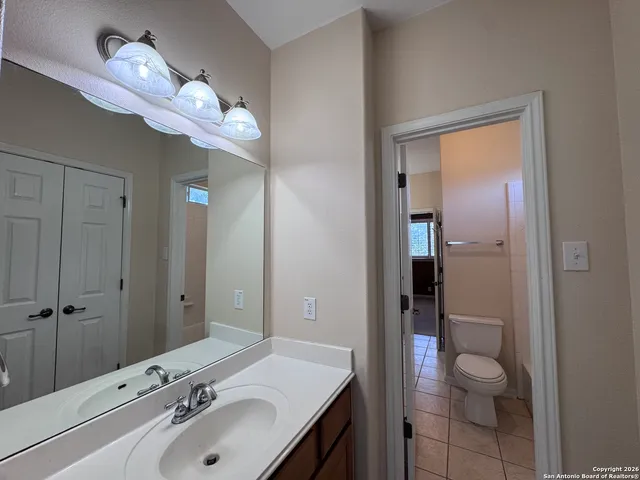 $2,900 | 310 Waxberry Trail, San Antonio, TX 78256