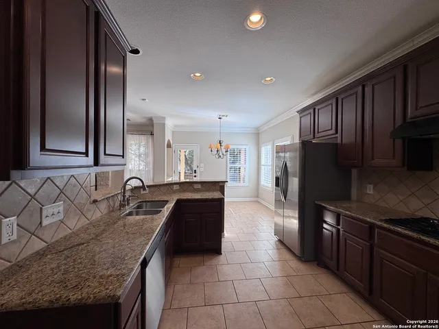 $2,900 | 310 Waxberry Trail, San Antonio, TX 78256