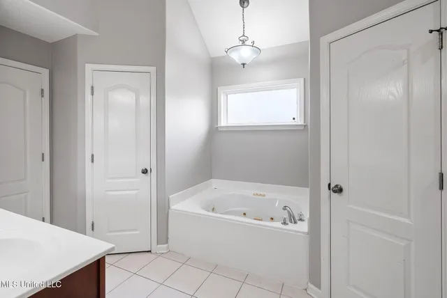 $349,900 | 729 Mossy Oaks Cove, Hernando, MS 38632