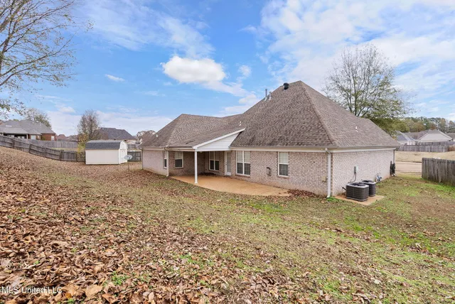 $349,900 | 729 Mossy Oaks Cove, Hernando, MS 38632