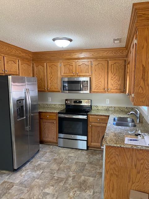 1261 Glastonbury Road Sumter, SC 29154 - Photo 4 of 16