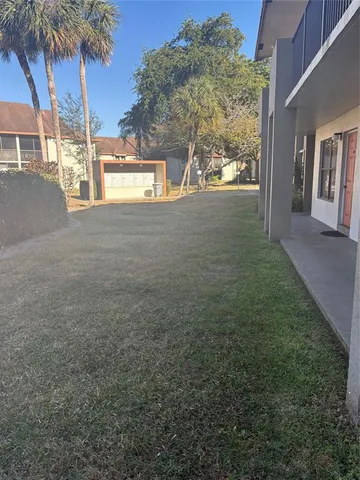 $220,000 | 5492 Courtyard Drive, Unit 5492, Margate, FL 33063