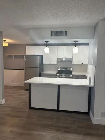 $220,000 | 5492 Courtyard Drive, Unit 5492, Margate, FL 33063