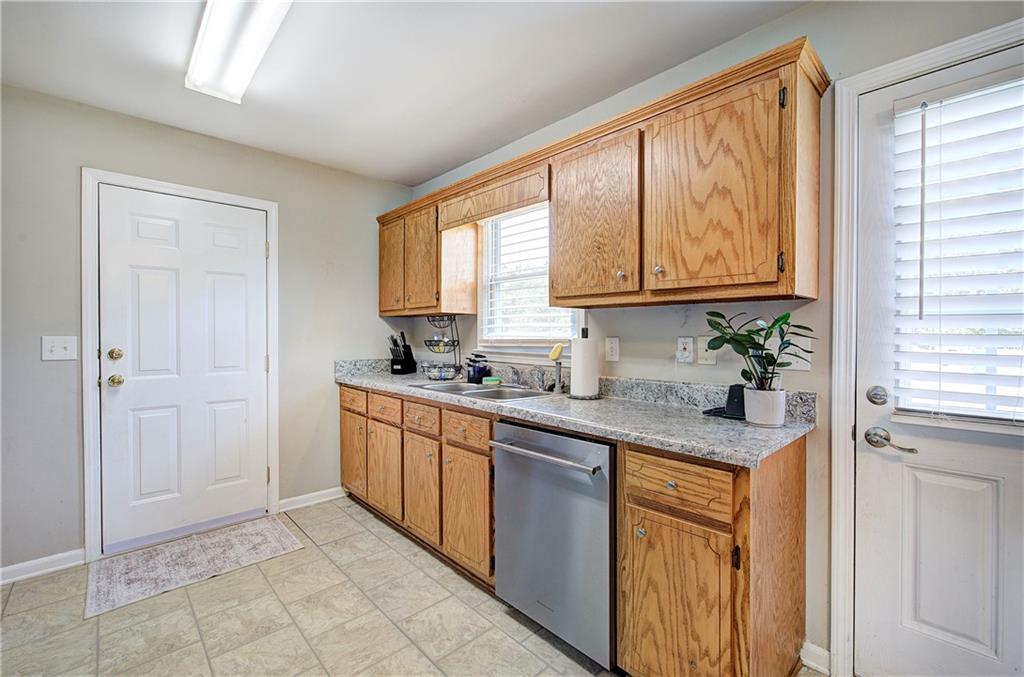 81 Old Stilesboro Road Southwest Taylorsville, GA 30178 - Photo 7 of 43