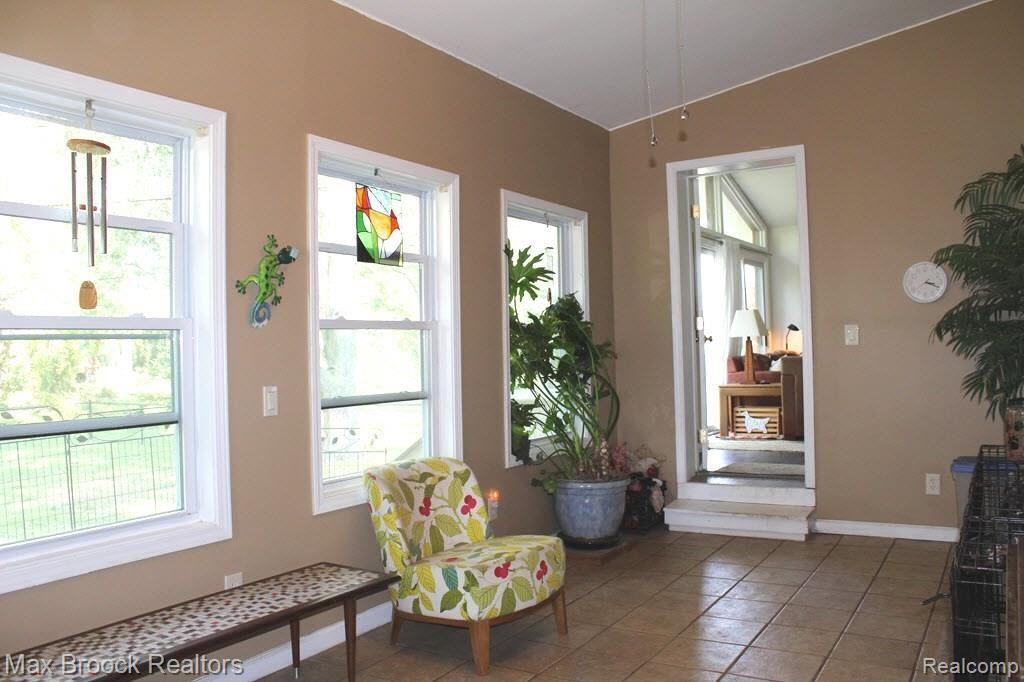 100 Kalhaven Road Rochester Hills, MI 48307 - Photo 16 of 36