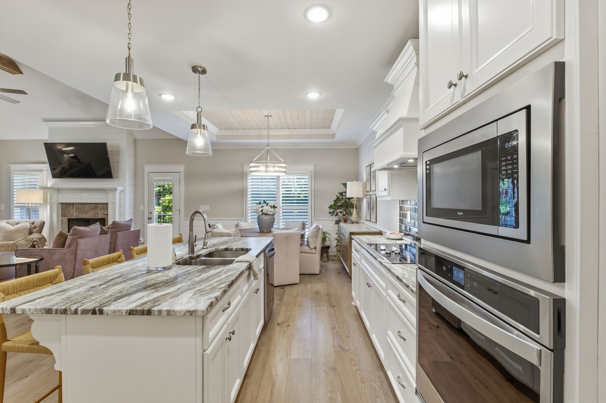 17845 Highway 76 East Springfield, TN 37172 - Photo 18 of 55 a kitchen with lots of counter top space and appliances