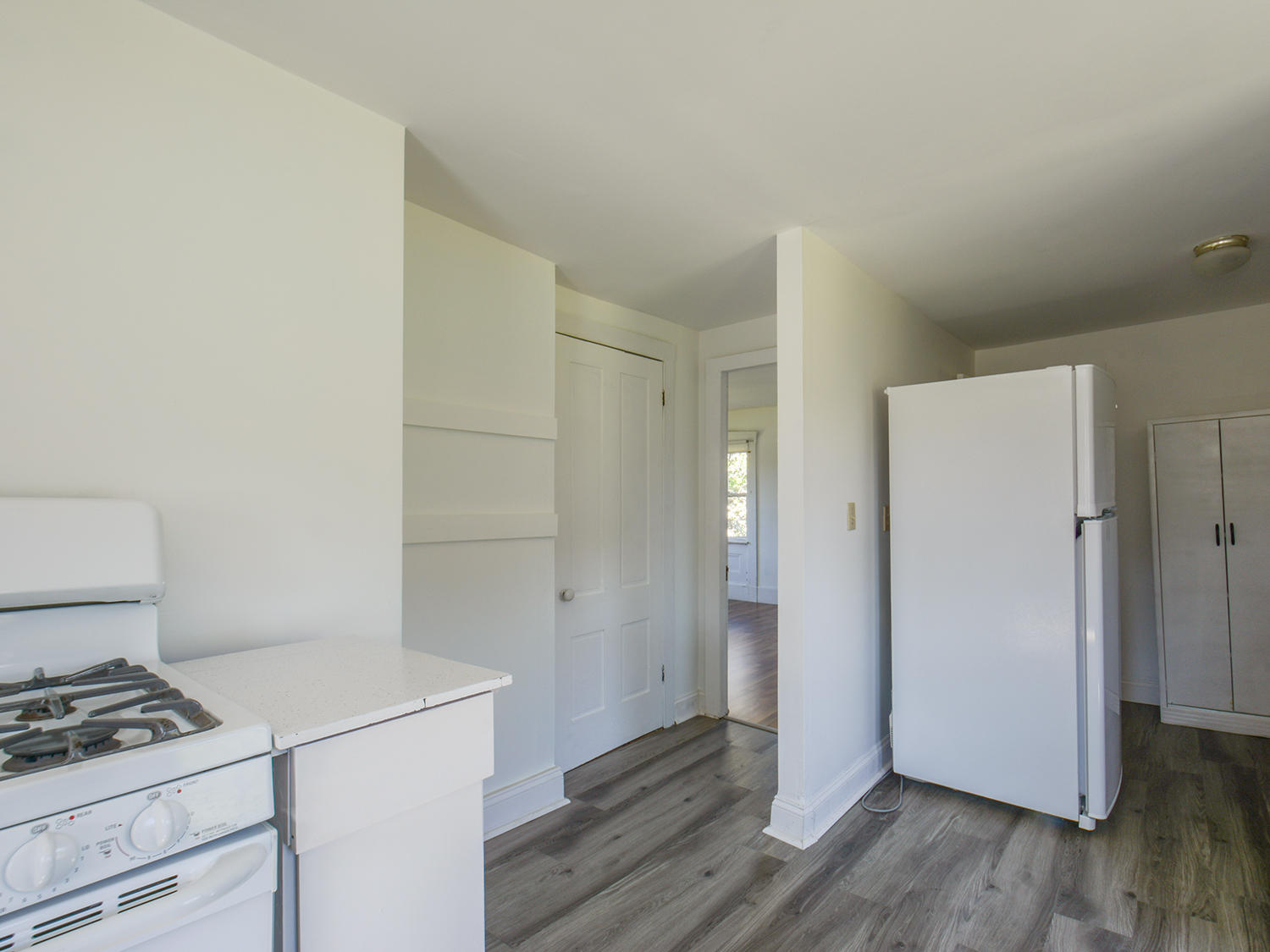 7 Turner Road Swans Island, ME 04685 - Photo 19 of 40 Kitchen layout Bath