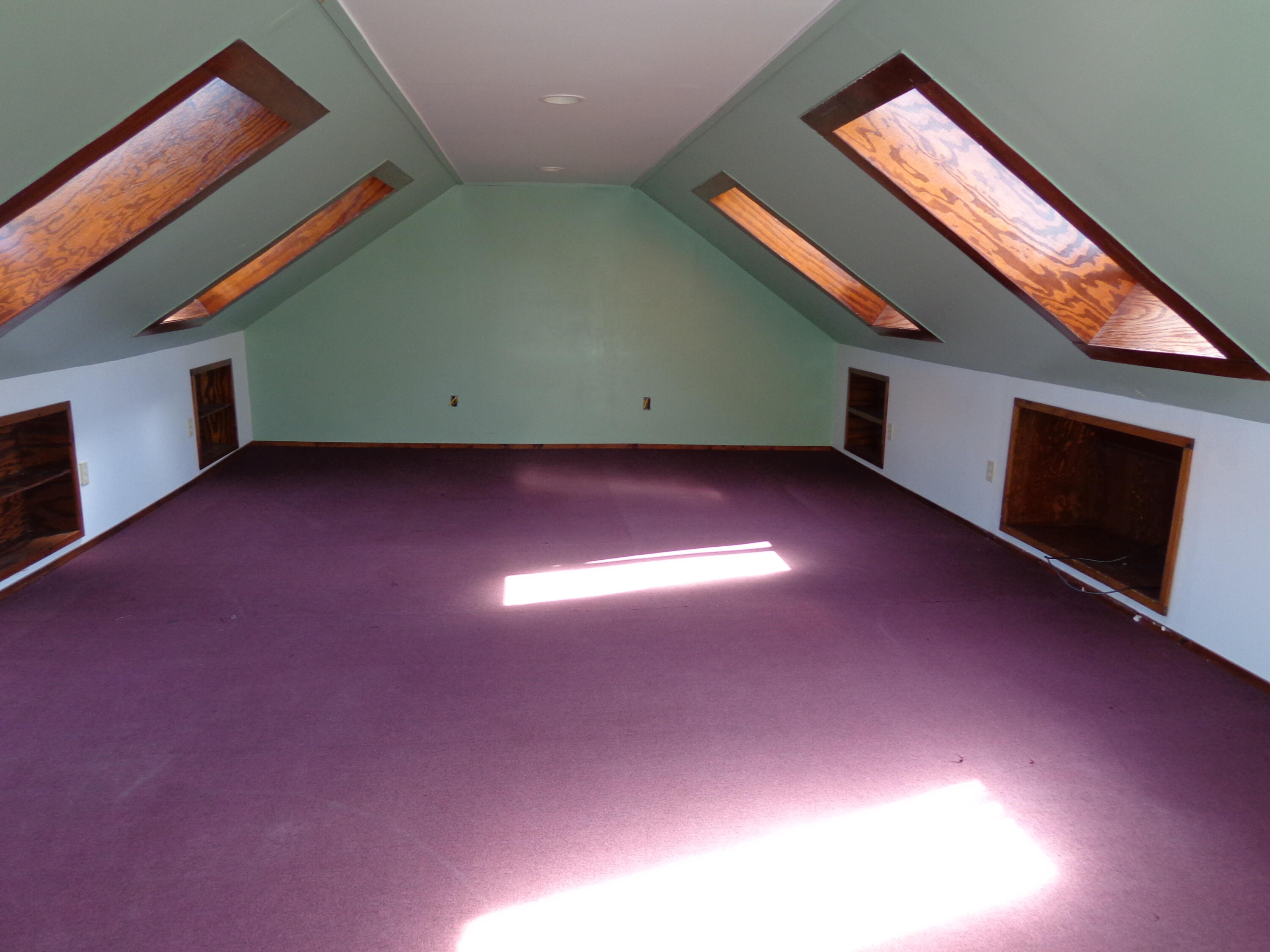 1386 State Route 32 Round Pond, ME 04564 - Photo 41 of 80 bedroom 3rd floor