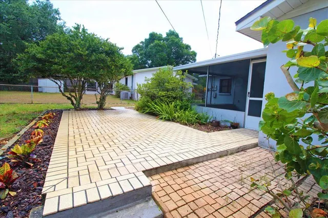 $1,750 | 545 Young Place, Lakeland, FL 33803