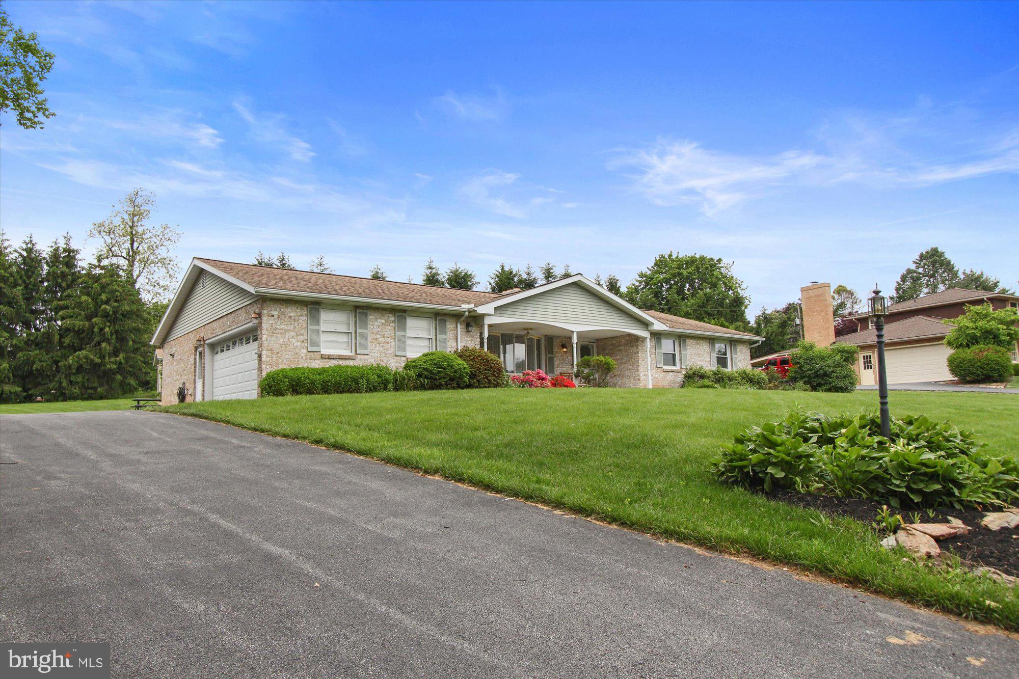 2330 Sutton Road York, PA 17403 - Photo 2 of 32