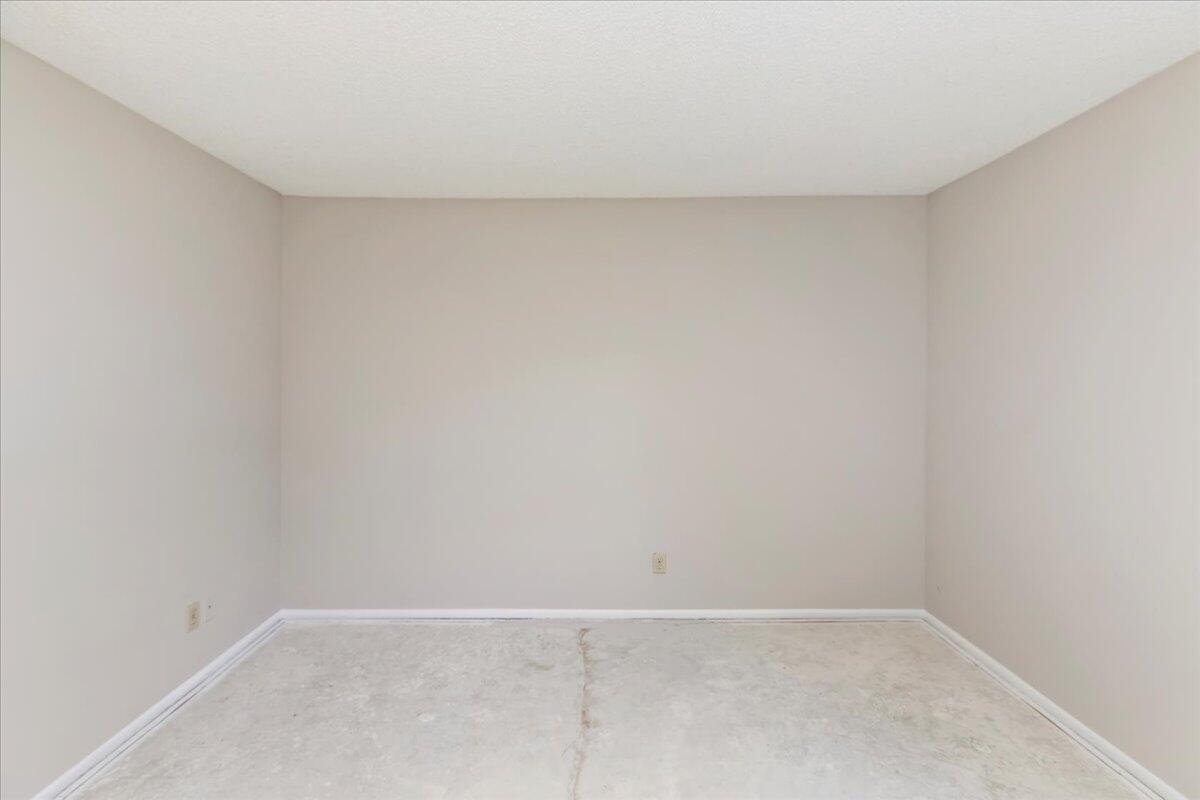 26200 Redlands Boulevard, Unit 68 Redlands, CA 92373 - Photo 28 of 32 a view of an empty room