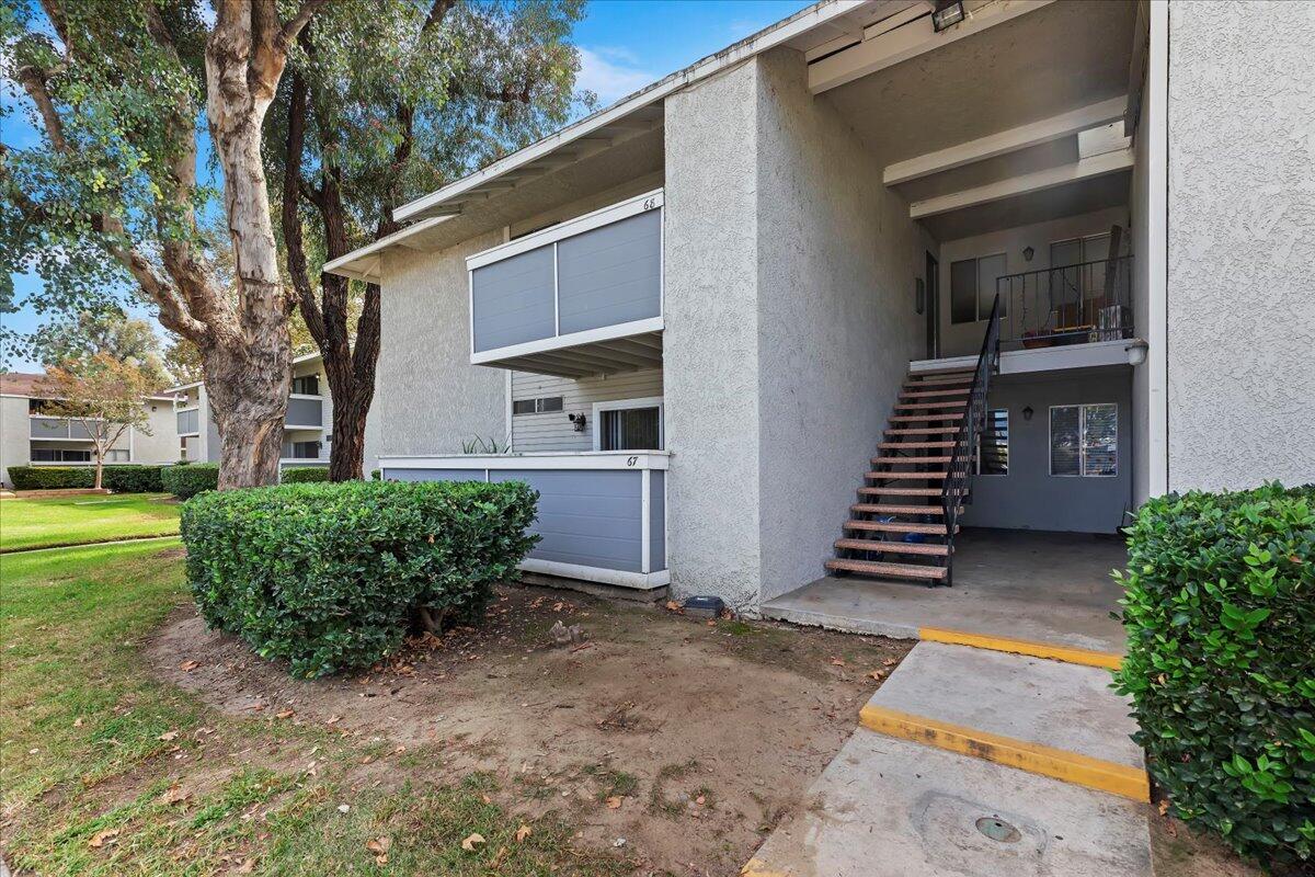 26200 Redlands Boulevard, Unit 68 Redlands, CA 92373 - Photo 3 of 32 a view of outdoor space and yard