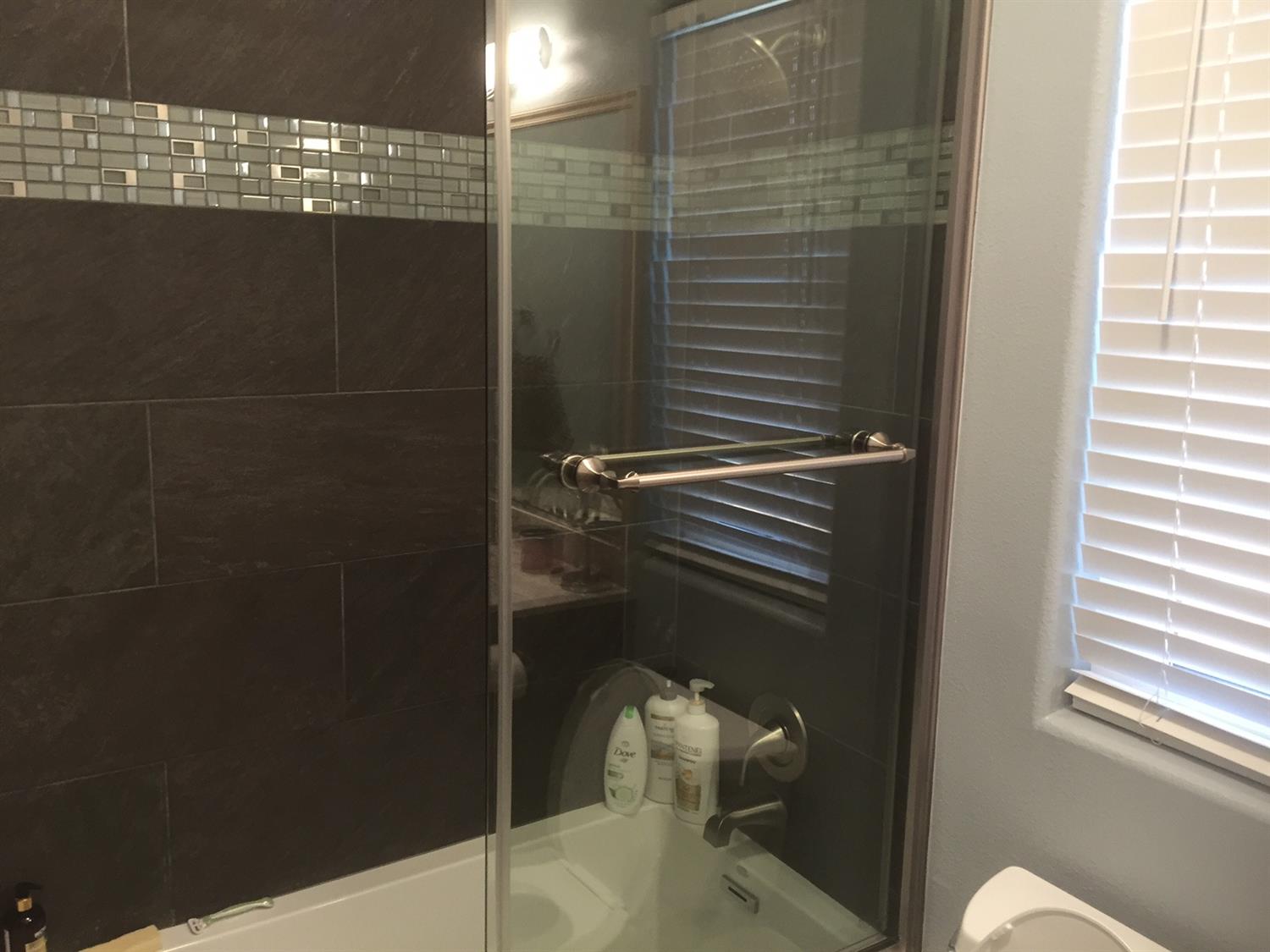 1570 East Willow Ridge Avenue Reedley, CA 93654 - Photo 11 of 19 Gallery Image 11