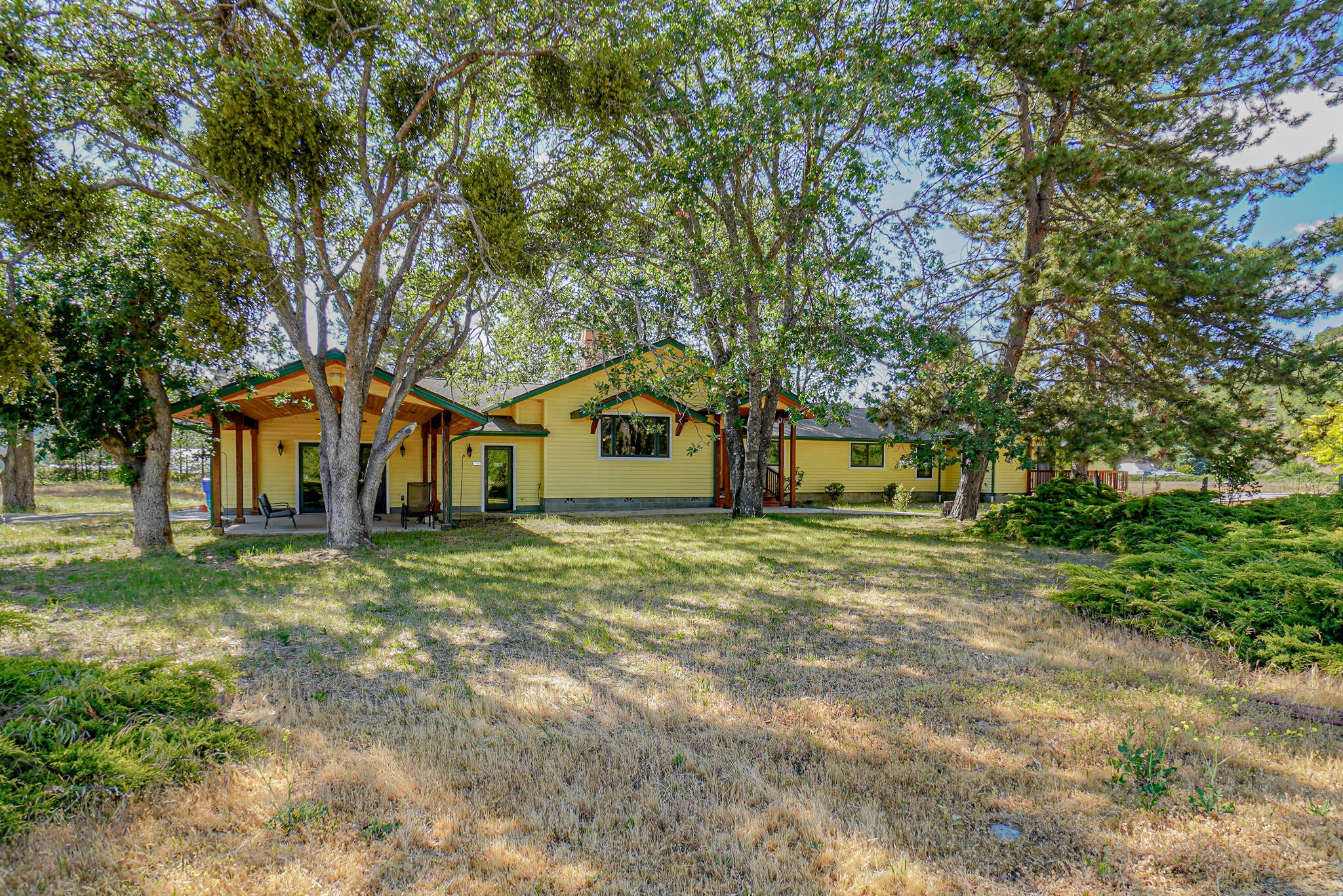 17777 North Applegate Road Grants Pass, OR 97527 - Photo 6 of 104 DSC03094
