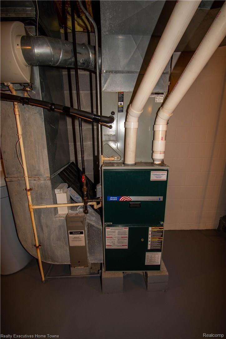 1071 South Allen Road St. Clair, MI 48079 - Photo 33 of 36 Furnace.jpg