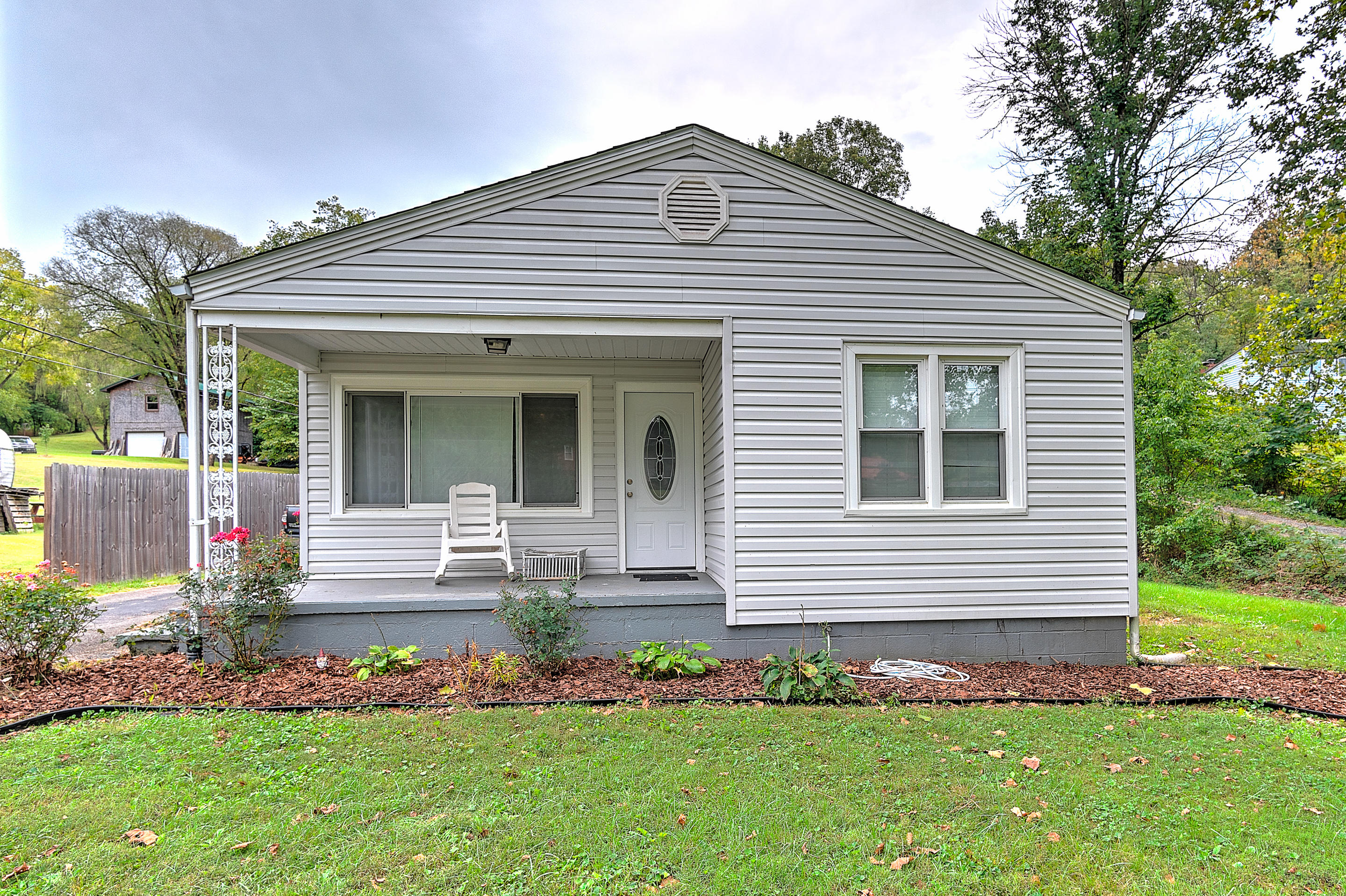 4137 Ridge Road Kingsport, TN 37660 - Photo 1 of 31 exterior-3 (3)