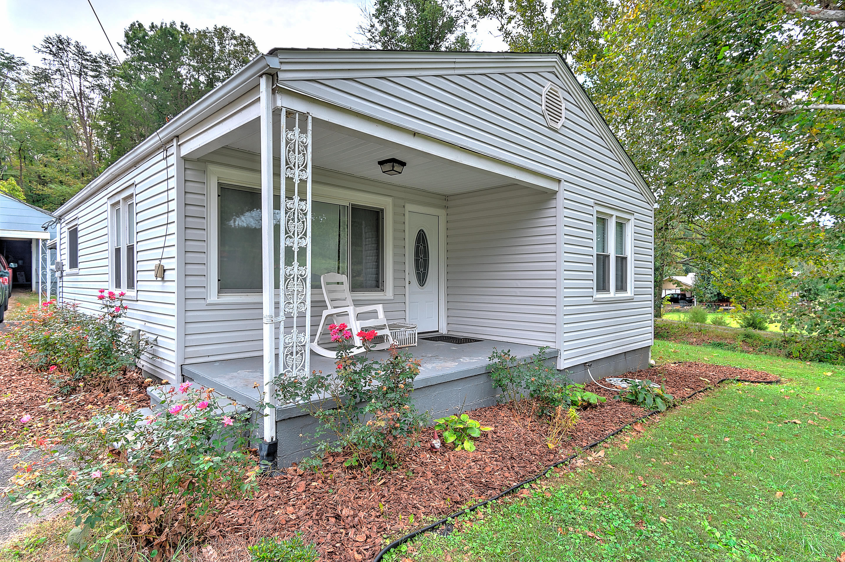 4137 Ridge Road Kingsport, TN 37660 - Photo 2 of 31 exterior-2 (4)