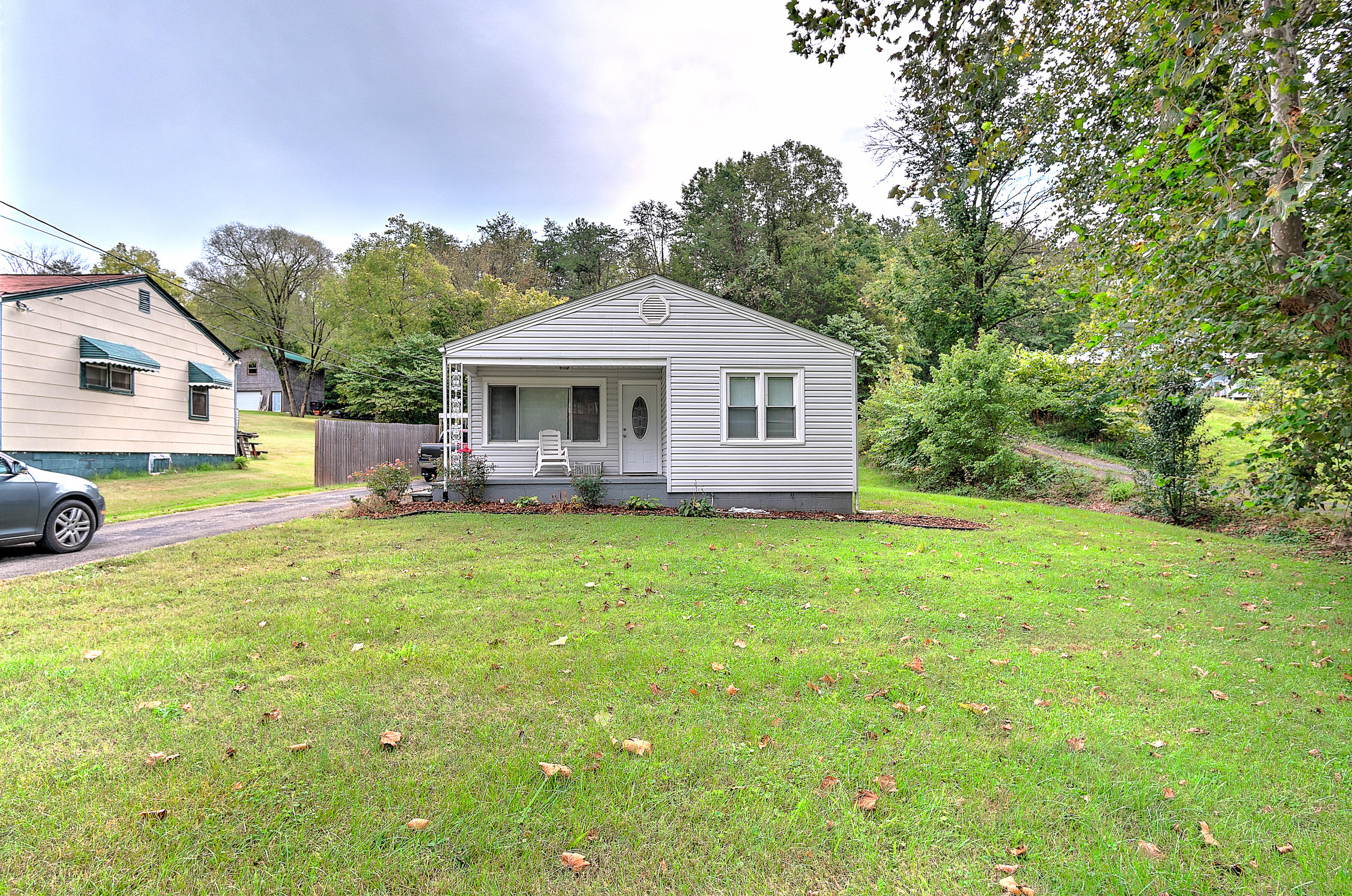 4137 Ridge Road Kingsport, TN 37660 - Photo 5 of 31 exterior-5 (3)