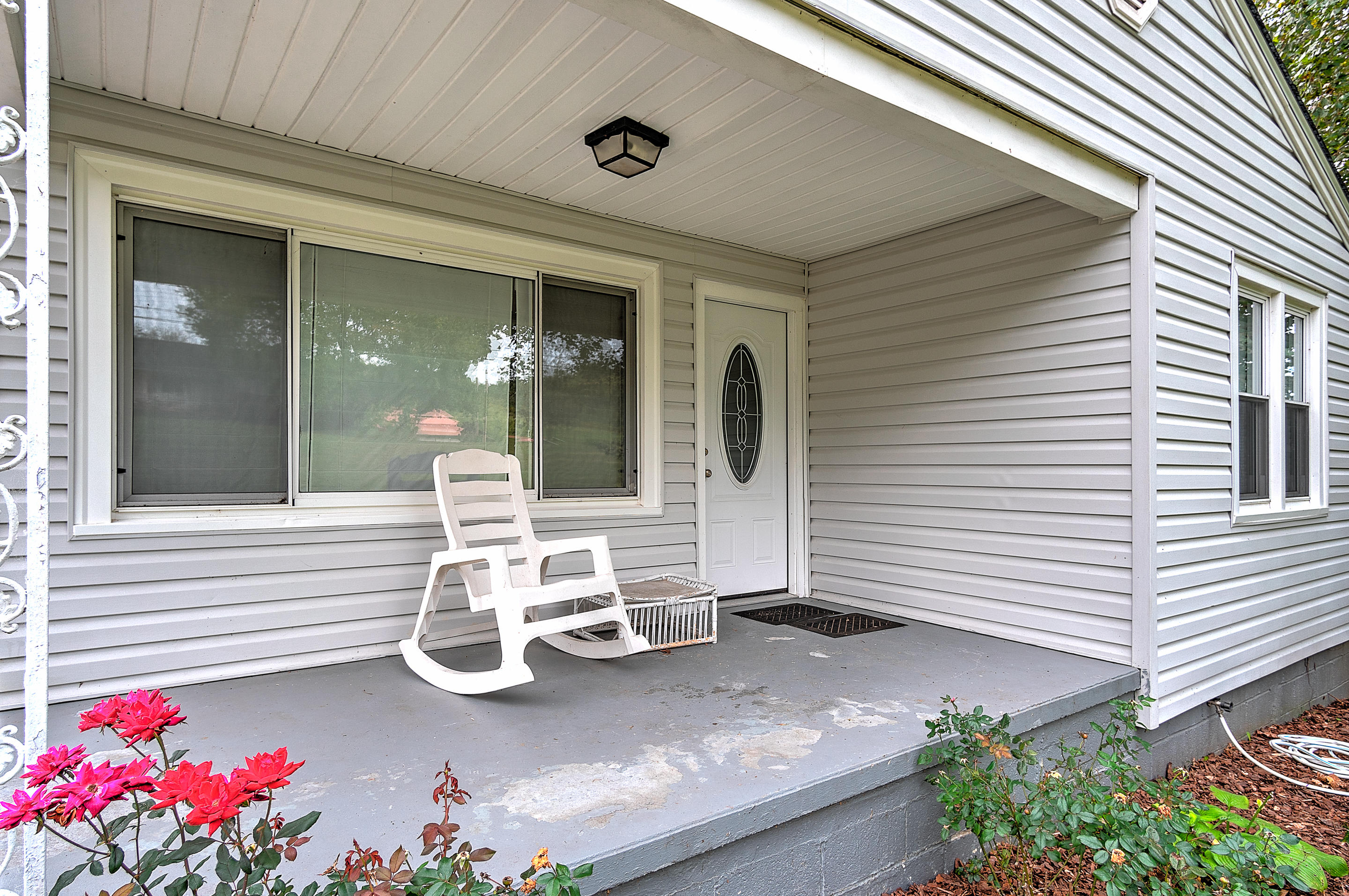 4137 Ridge Road Kingsport, TN 37660 - Photo 8 of 31 exterior-8 (3)