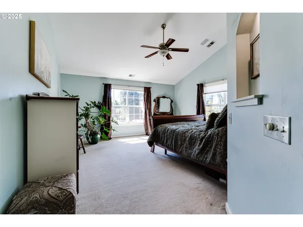 $1,145,000 | 39125 Easton Lane, Springfield, OR 97478