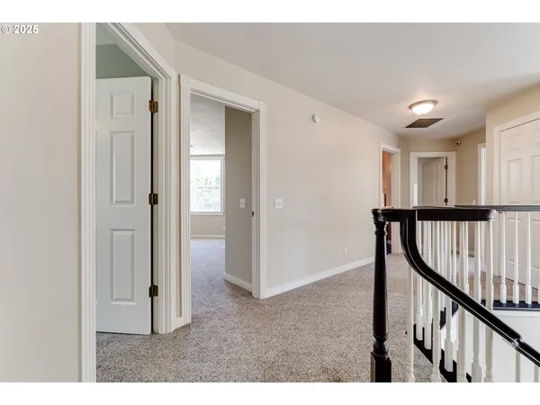 $1,145,000 | 39125 Easton Lane, Springfield, OR 97478