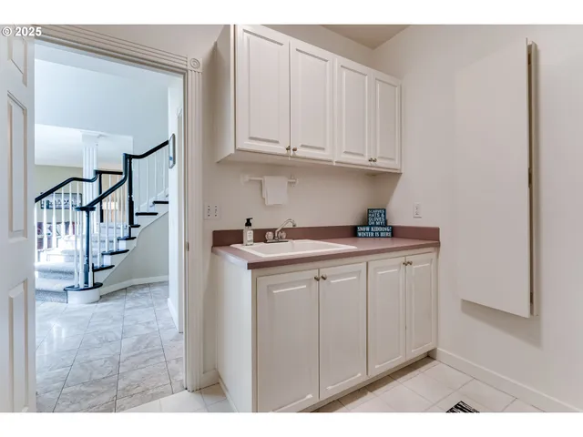 a bathroom with a sink and a toilet