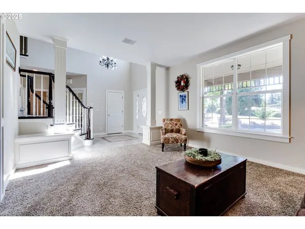 $1,145,000 | 39125 Easton Lane, Springfield, OR 97478