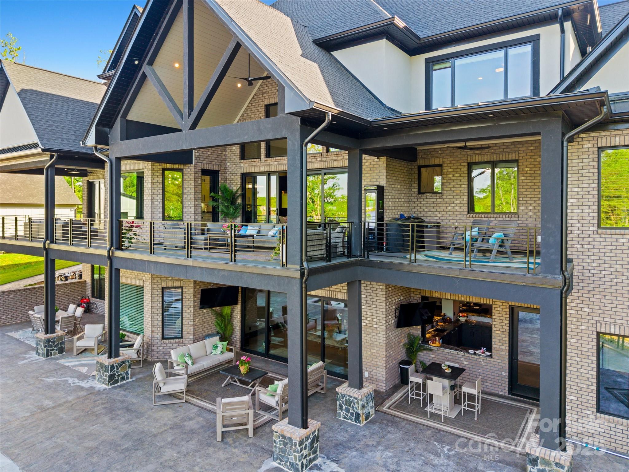 385 Squirrel Lane Lake Wylie, SC 29710 - Photo 38 of 48 a view of a building with sitting area