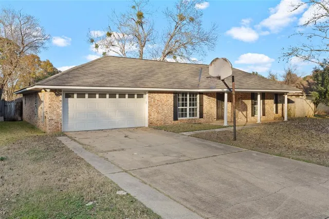 $239,900 | 121 Casa Drive, Haughton, LA 71037