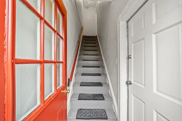 a view of a pathway along a building