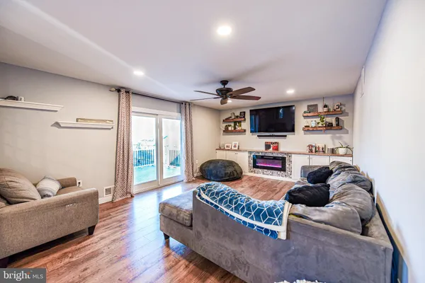 $600,000 | 1070 Rudder Avenue, Manahawkin, NJ 08050