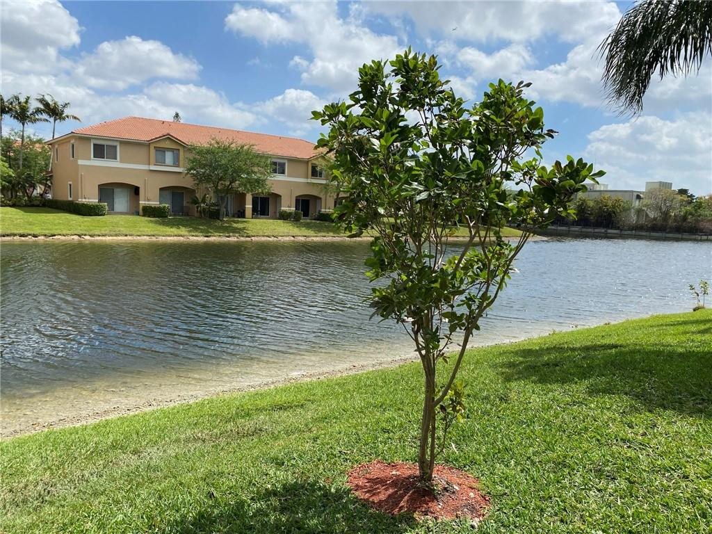 5968 Abbey Road, Unit 1 Tamarac, FL 33321 - Photo 8 of 25 Photo 8