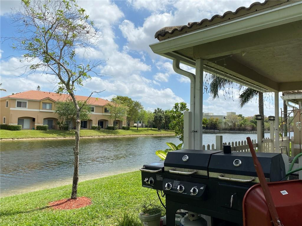 5968 Abbey Road, Unit 1 Tamarac, FL 33321 - Photo 9 of 25 Photo 9