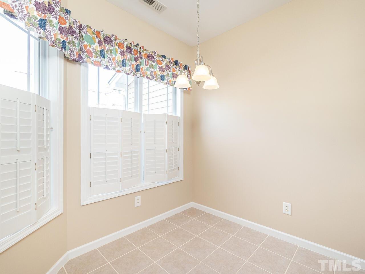 2539 Asher View Court Raleigh, NC 27606 - Photo 2 of 24 Gallery Image 2