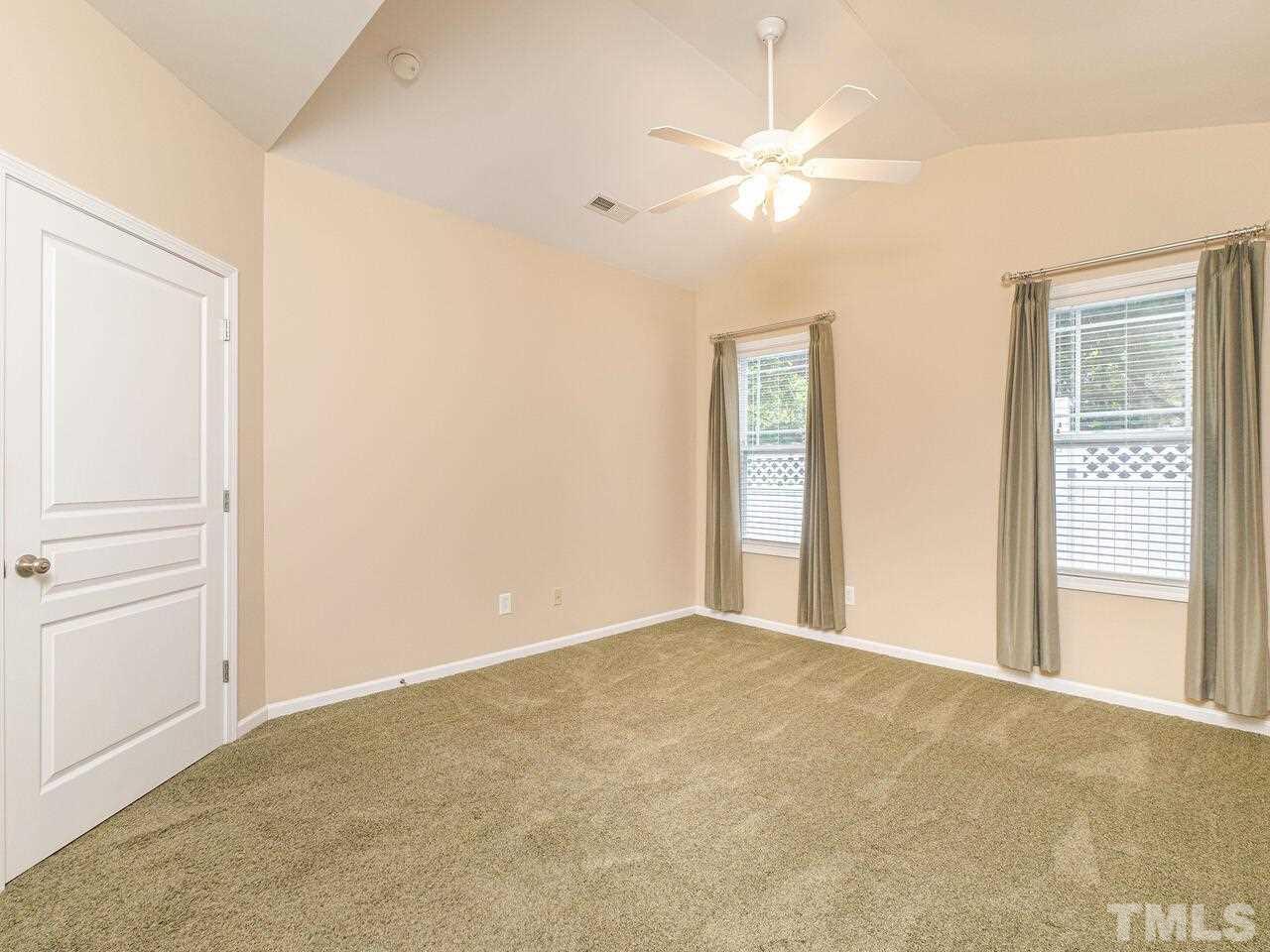 2539 Asher View Court Raleigh, NC 27606 - Photo 11 of 24 Gallery Image 11