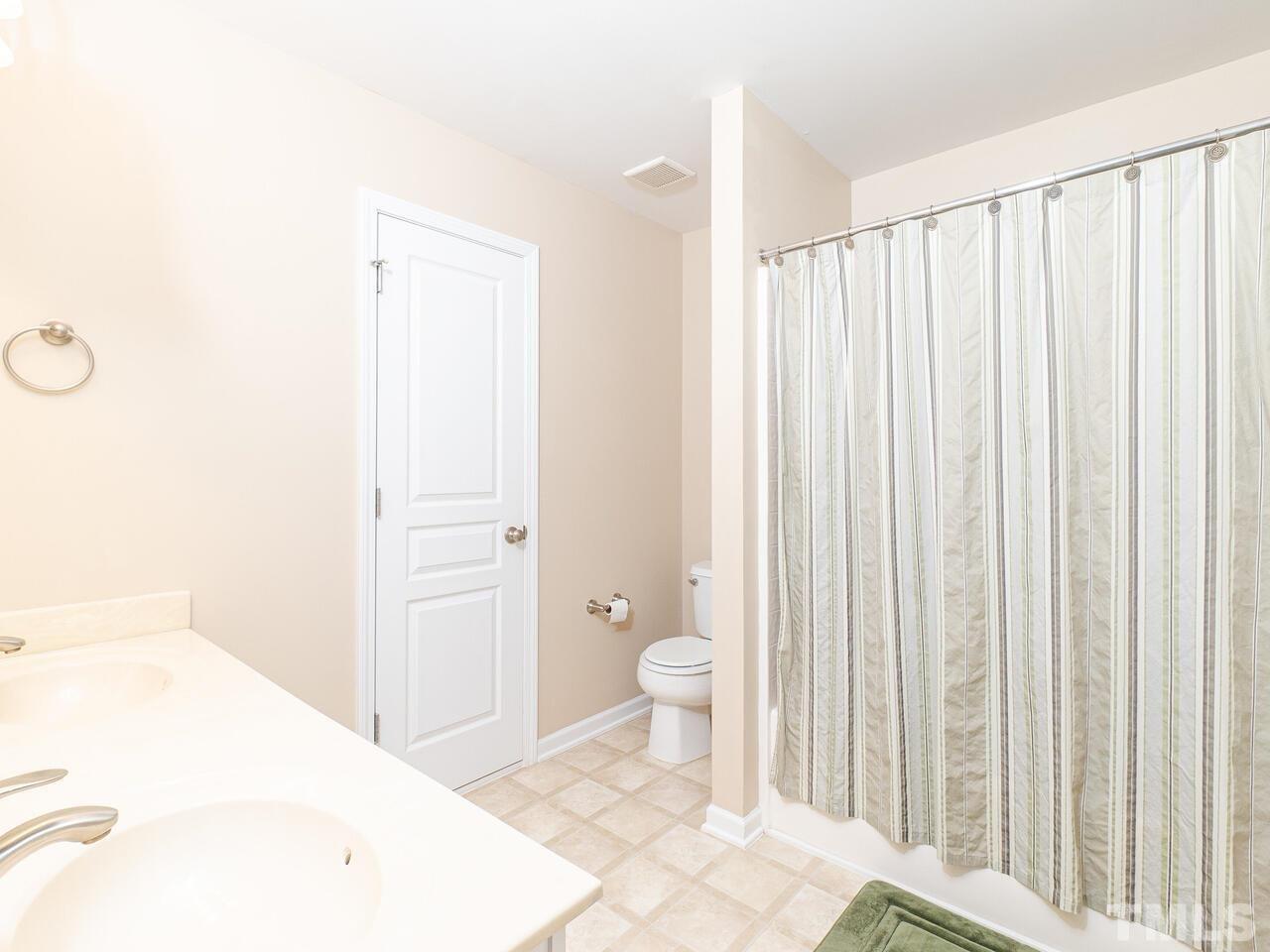 2539 Asher View Court Raleigh, NC 27606 - Photo 19 of 24 Gallery Image 19