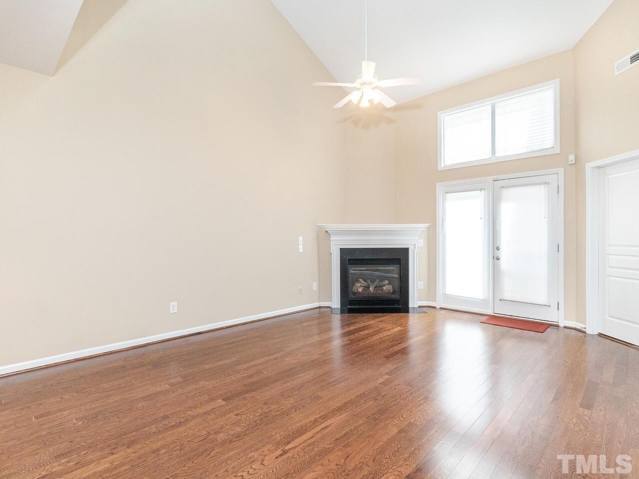 2539 Asher View Court Raleigh, NC 27606 - Photo 8 of 24 Gallery Image 8