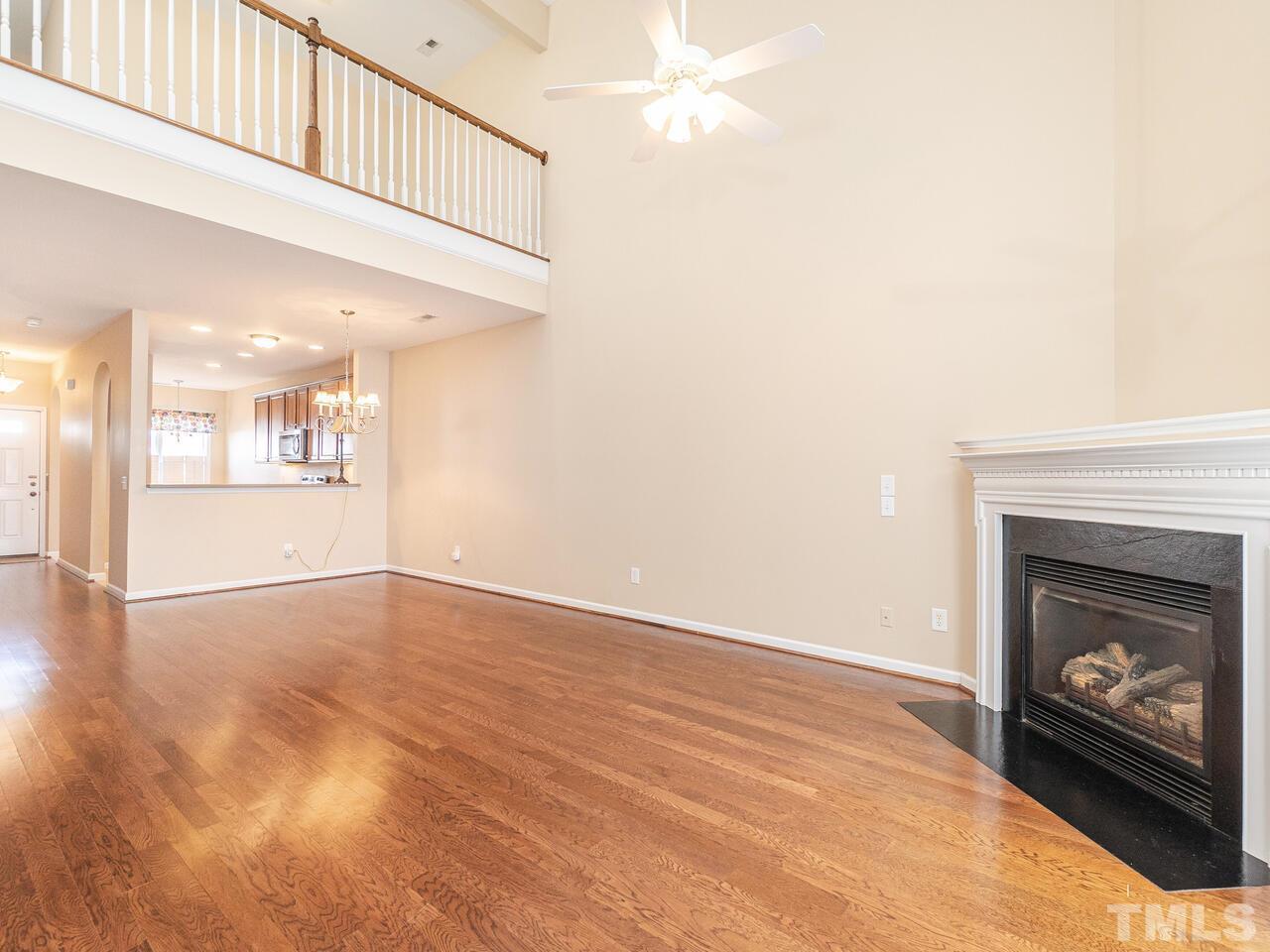 2539 Asher View Court Raleigh, NC 27606 - Photo 9 of 24 Gallery Image 9