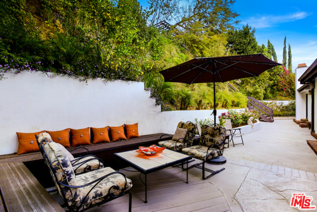 9647 Heather Road Beverly Hills, CA 90210 - Photo 12 of 27 Gallery Image 12