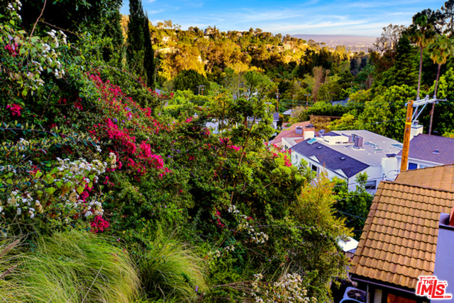 9647 Heather Road Beverly Hills, CA 90210 - Photo 14 of 27 Gallery Image 14