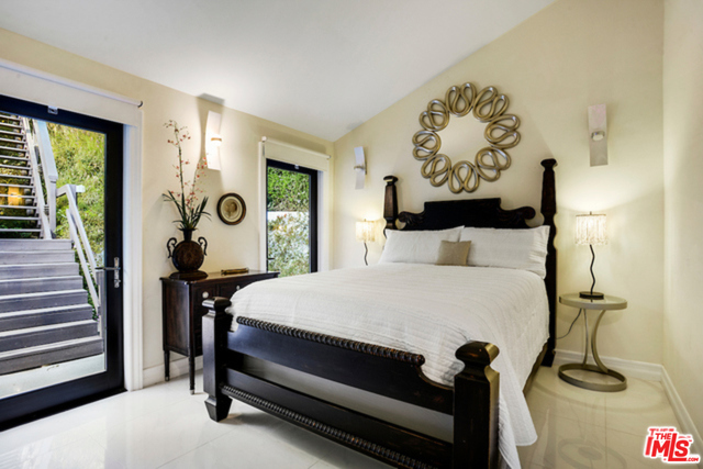 9647 Heather Road Beverly Hills, CA 90210 - Photo 23 of 27 Gallery Image 23